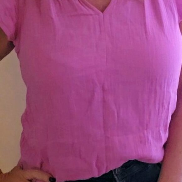 Ladies top - Picture 1 of 2